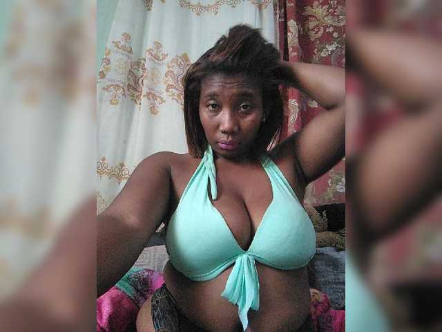 vanesslove live webcam show