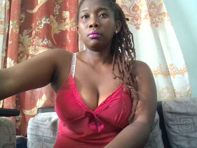vanesslove live cam on BongaCams