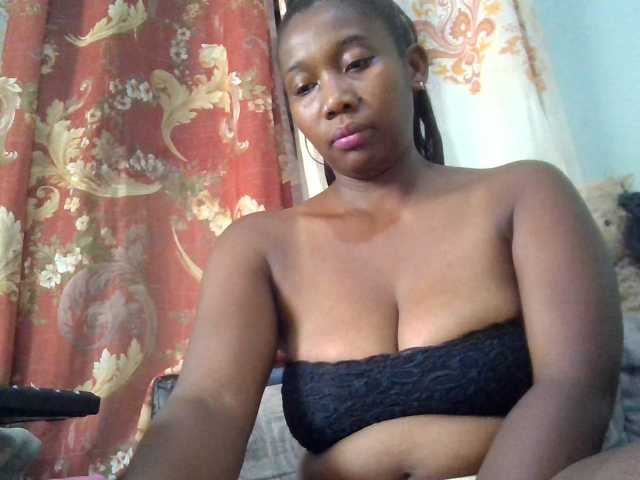 vanesslove live cam on BongaCams