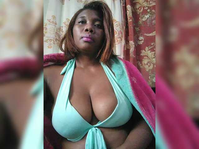 vanesslove live cam on BongaCams