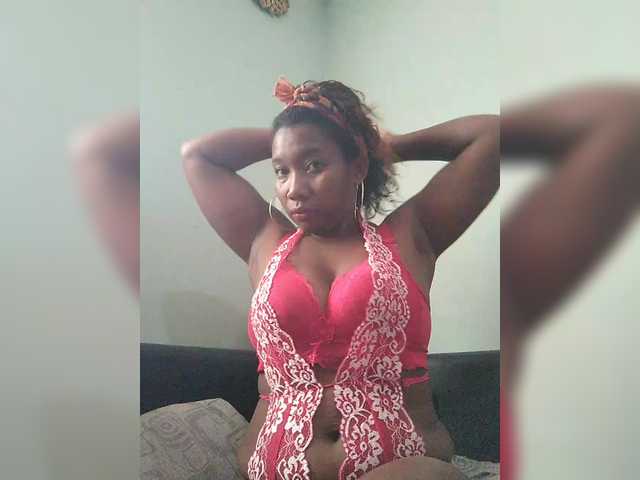 vanesslove live cam on BongaCams