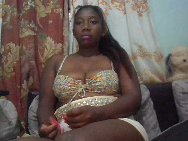 vanesslove live cam on BongaCams