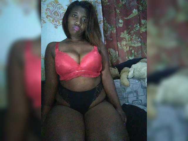 vanesslove live cam on BongaCams