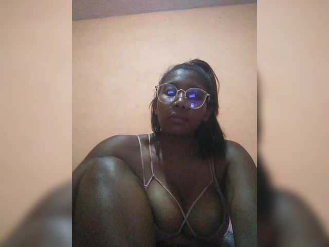 vanesslove's BongaCams show and profile