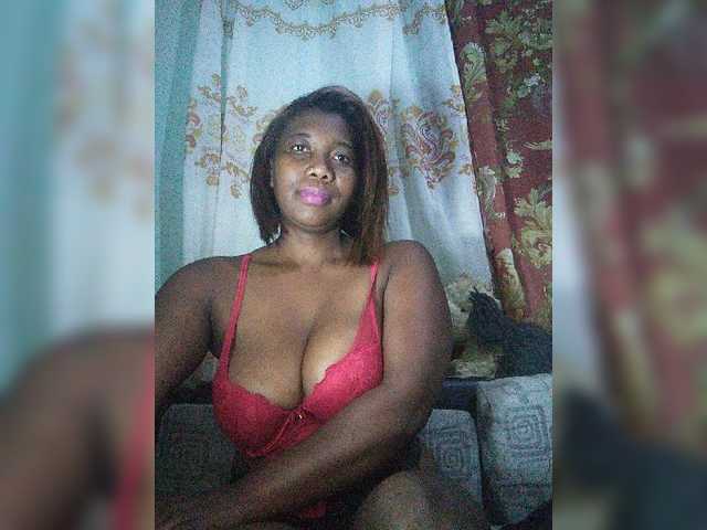 vanesslove live cam on BongaCams