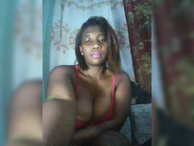 vanesslove live cam on BongaCams