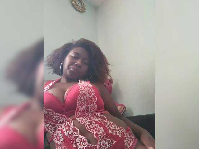 vanesslove live cam on BongaCams