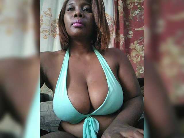 vanesslove live webcam show