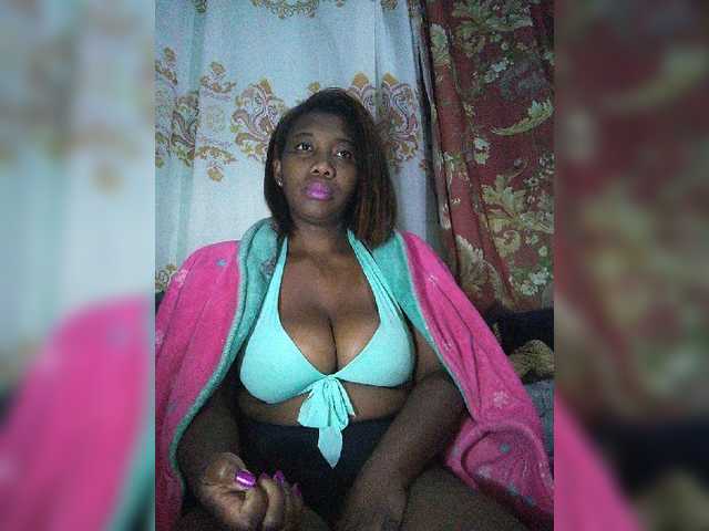vanesslove live webcam show