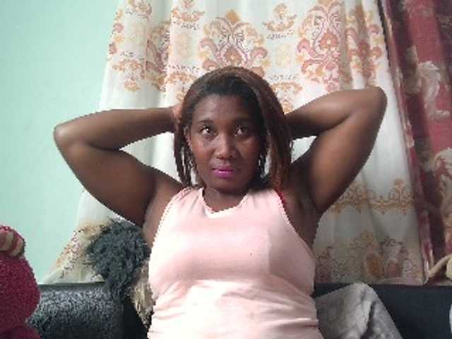 vanesslove live webcam show
