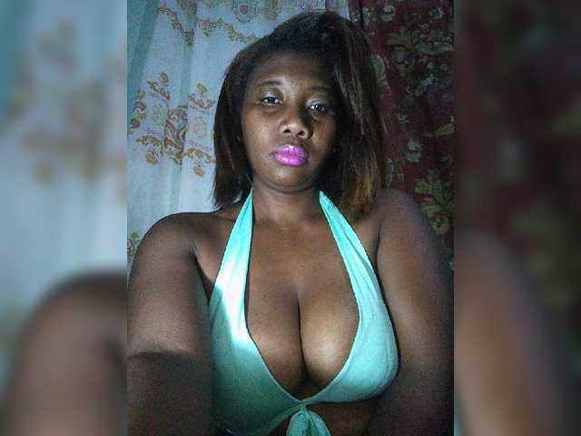 vanesslove live webcam show