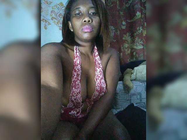 vanesslove live cam on BongaCams