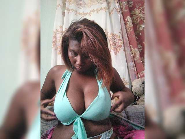 vanesslove live cam on BongaCams