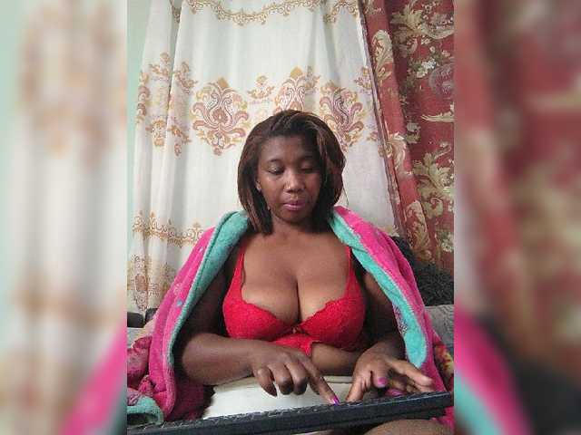 vanesslove live cam on BongaCams