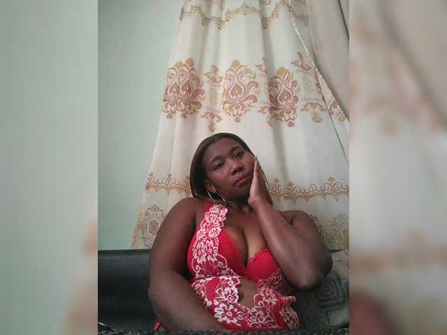 vanesslove live cam on BongaCams