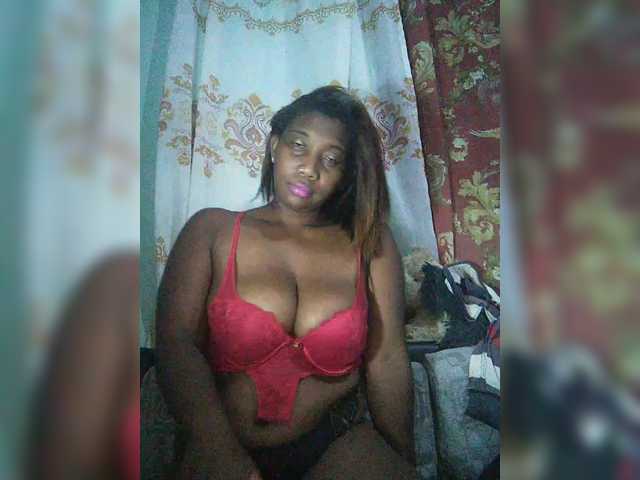 vanesslove live cam on BongaCams
