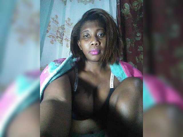 chachacoquine live webcam show