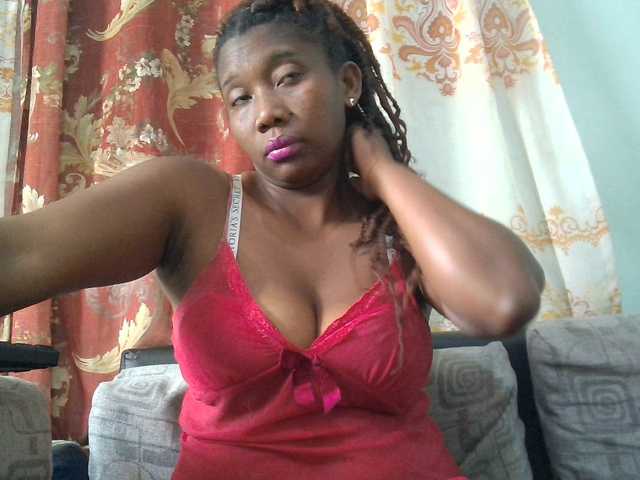 vanesslove live cam on BongaCams