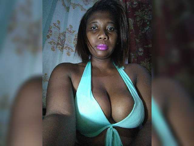 vanesslove live webcam show