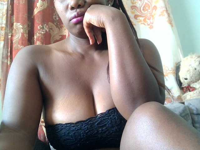 vanesslove live cam on BongaCams