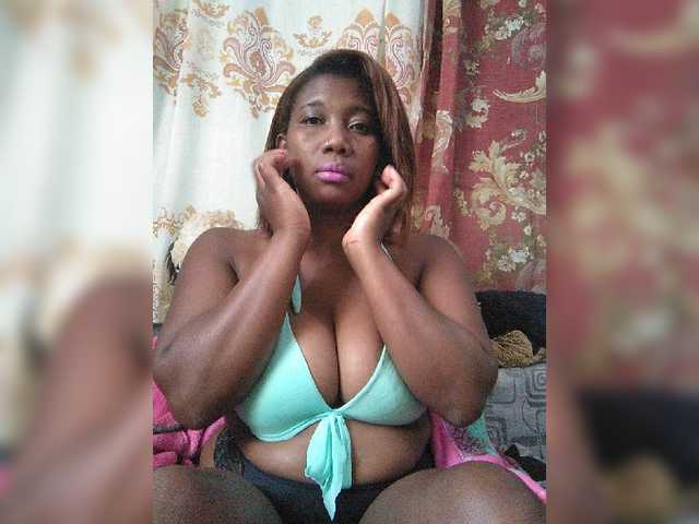 vanesslove live webcam show