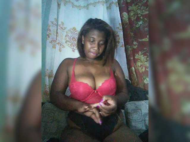 vanesslove live cam on BongaCams