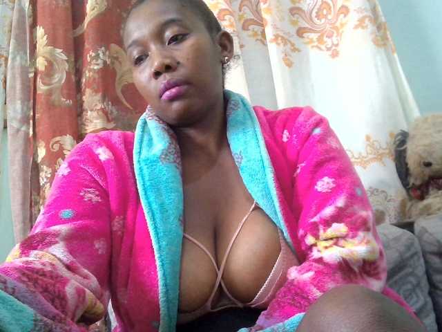 vanesslove live cam on BongaCams