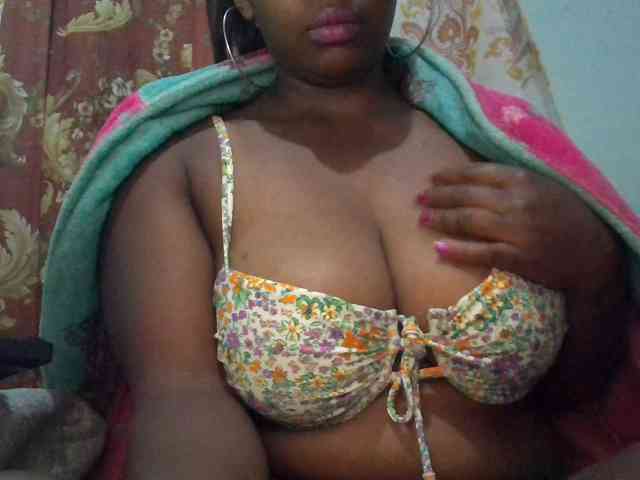Modèle: Sweetyblackchocolat