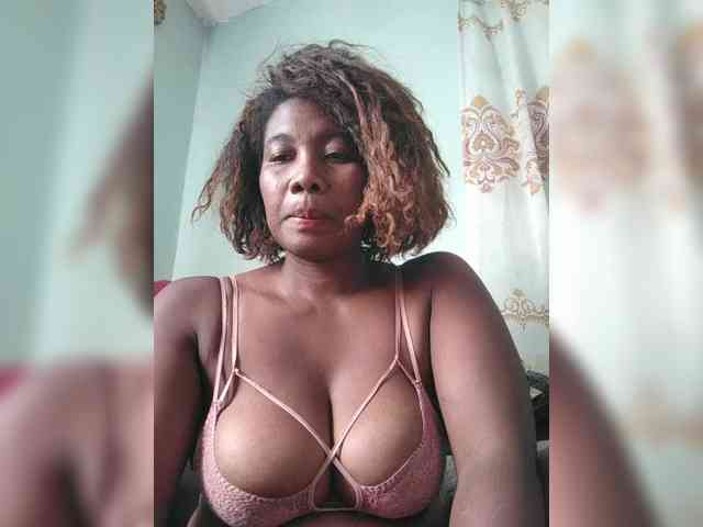 Chachachocolate webcam