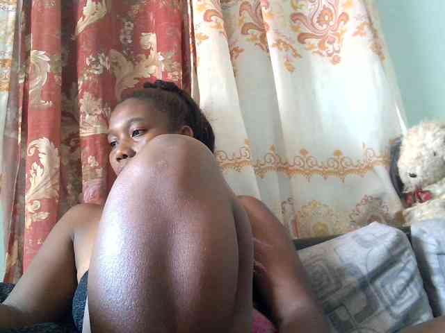 Sweetyblackchocolat webcam