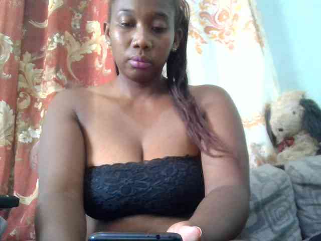 Sweetyblackchocolat webcam
