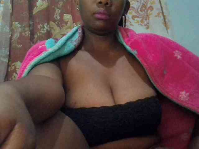 Modèle: Sweetyblackchocolat