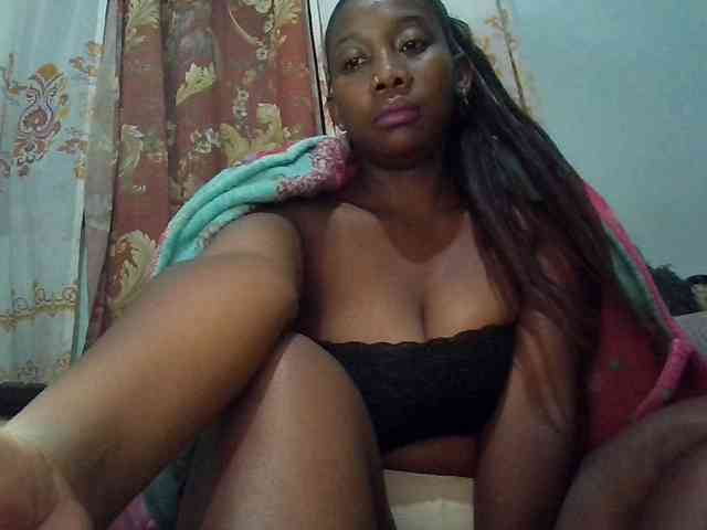 Sweetyblackchocolat webcam