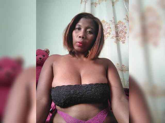 Chachachocolate webcam
