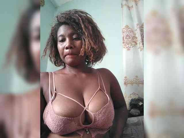 Chachachocolate webcam
