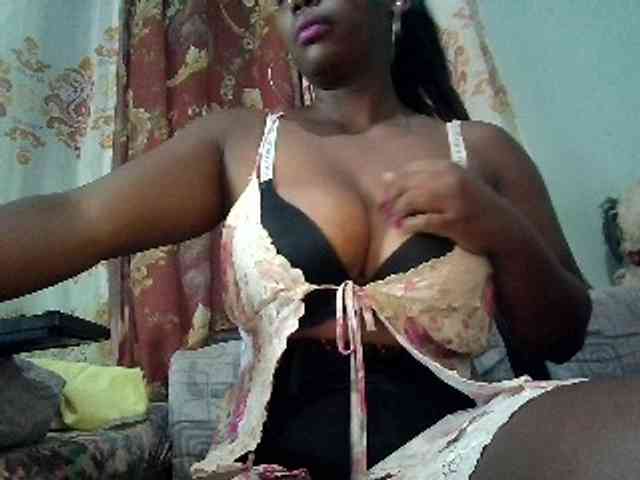 Modèle: Sweetyblackchocolat