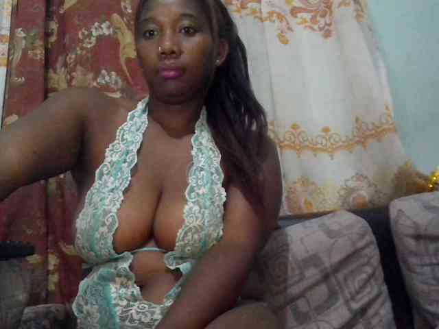 Modèle: Sweetyblackchocolat
