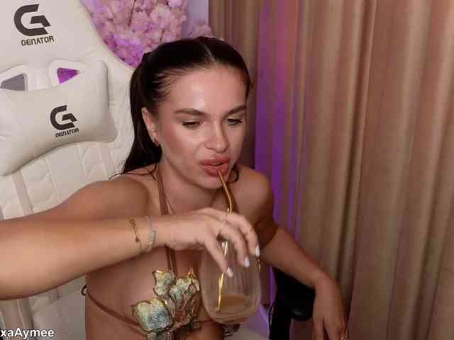 AlexaAimee webcam