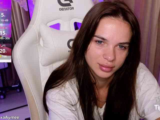 alexaaimee's live room