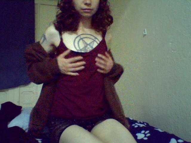 Celena980 live cam on BongaCams