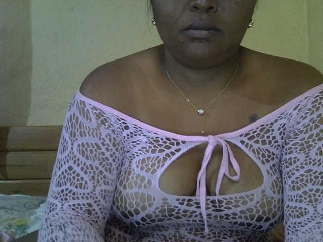 Bigboobs14 live cam on BongaCams
