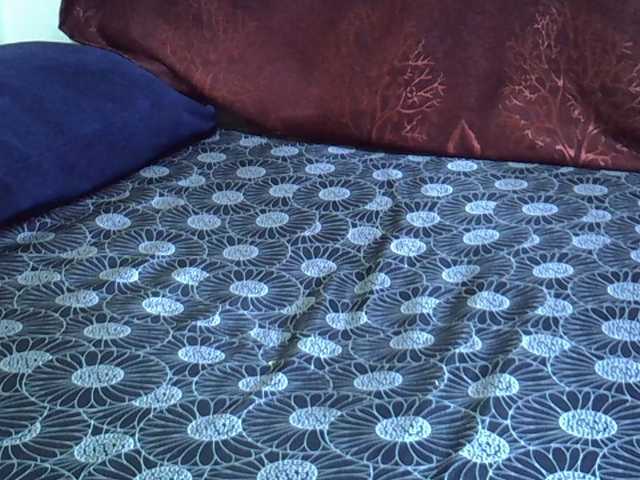 Tiyana47 live cam on BongaCams
