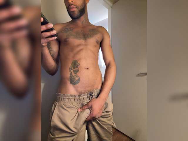 Hugecocklatino