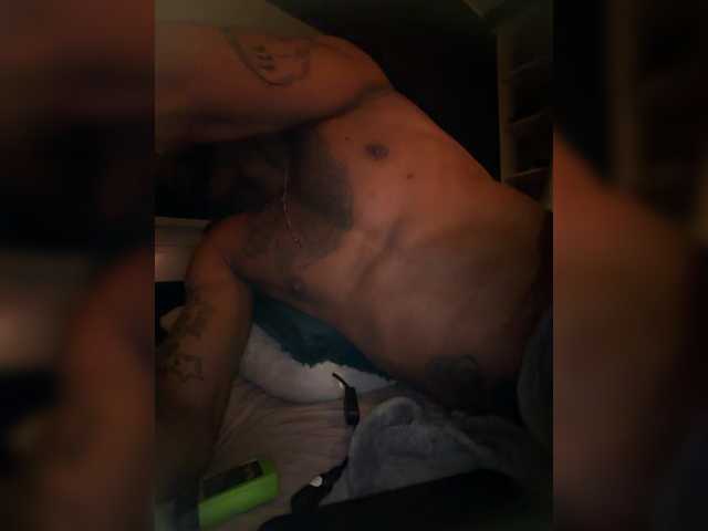Hugecocklatino