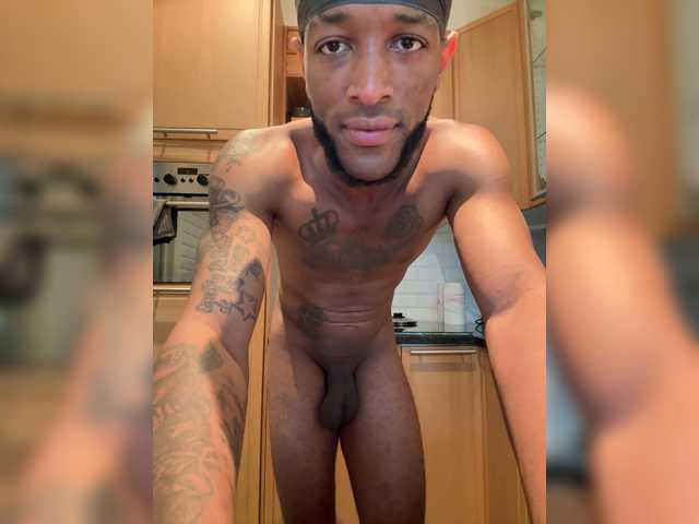 Hugecocklatino