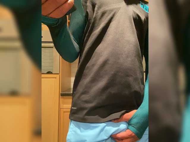 Hugecocklatino