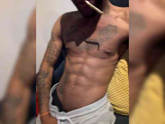 Hugecocklatino Sex Cam Show
