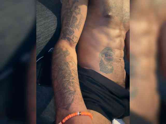 Hugecocklatino Sex Cam Show