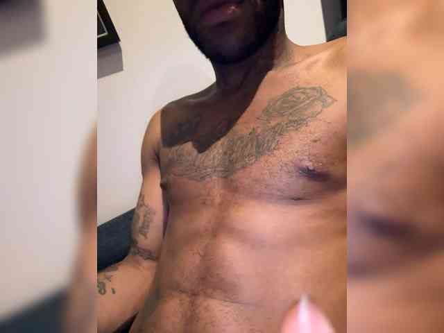 Hugecocklatino Sex Cam Show
