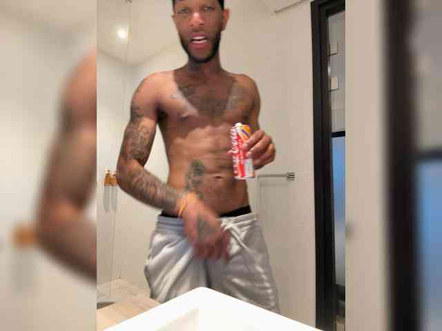 Hugecocklatino Sex Cam Show